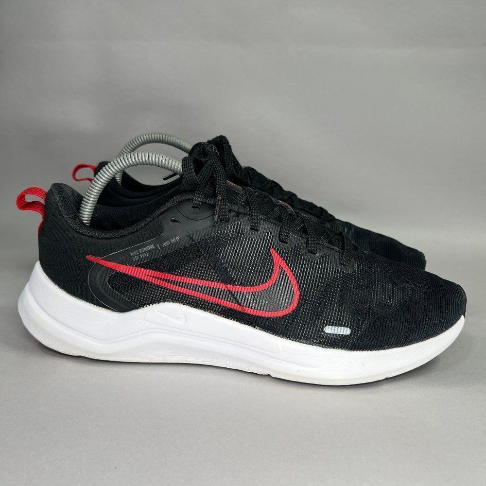 Nike Men's Size 10 Downshifter 12‎ Running Shoes